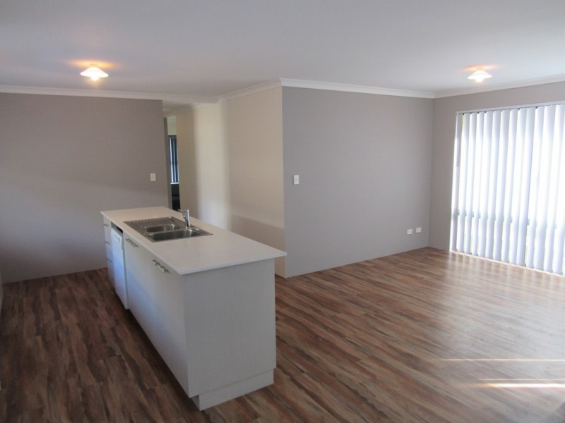 25 Alice Street, Yalyalup WA 6280