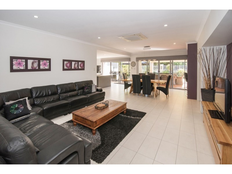11 Headstay Cove, Geographe WA 6280