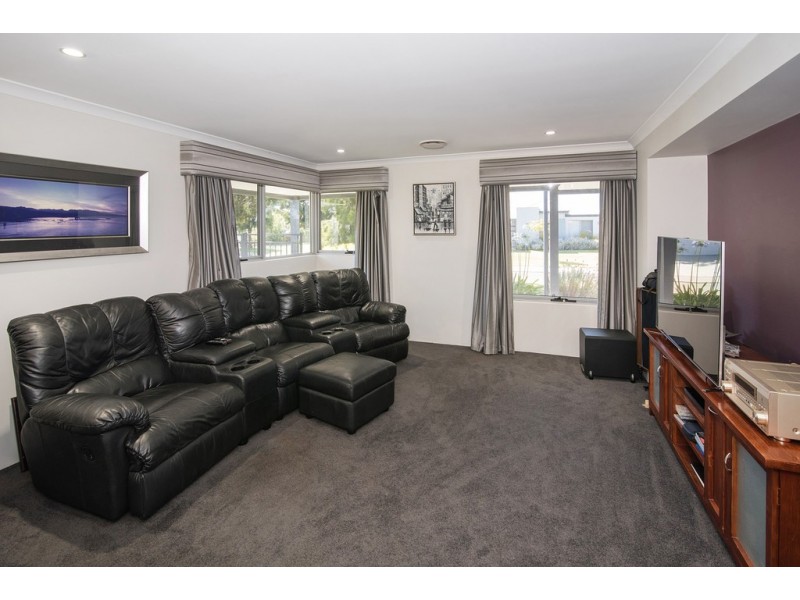 11 Headstay Cove, Geographe WA 6280