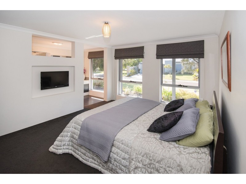 11 Headstay Cove, Geographe WA 6280