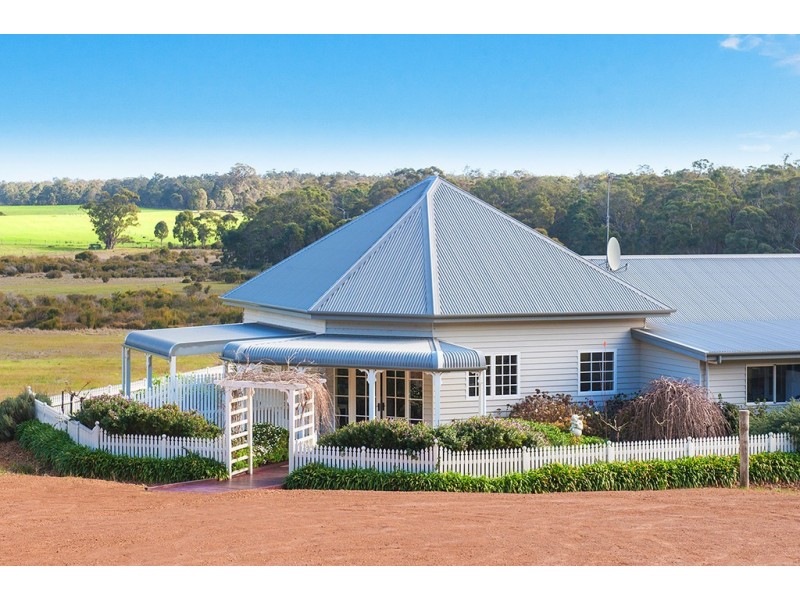 1123 Osmington Road, Osmington WA 6285