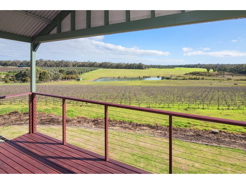 1123 Osmington Road, Osmington WA 6285