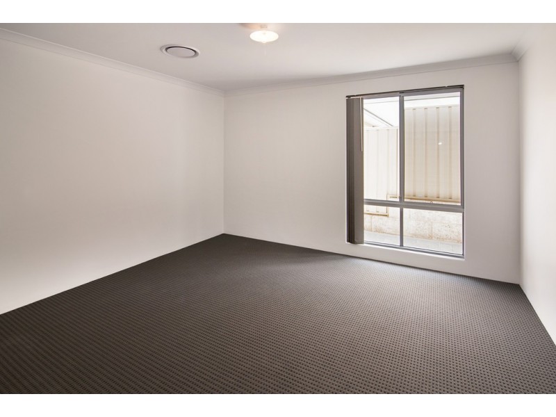 4 Princeville Avenue, Dunsborough WA 6281