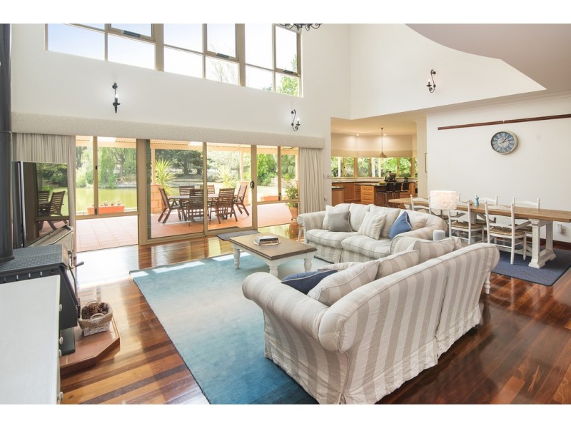 25 Inlet Drive, Reinscourt WA 6280