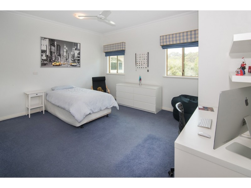 25 Inlet Drive, Reinscourt WA 6280