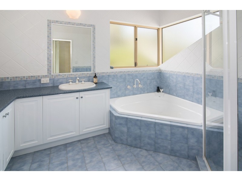 25 Inlet Drive, Reinscourt WA 6280