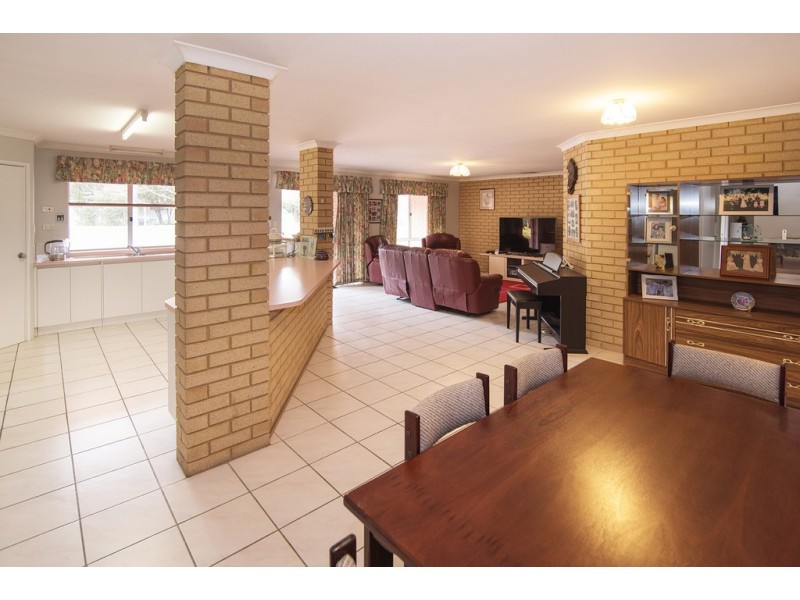 2 Kevin Street, Broadwater WA 6280