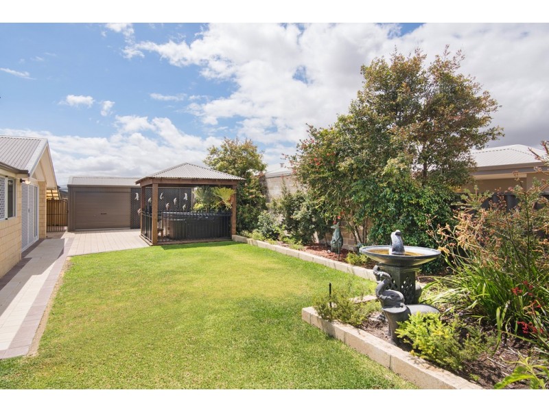 38 Provincia Parade, Yalyalup WA 6280