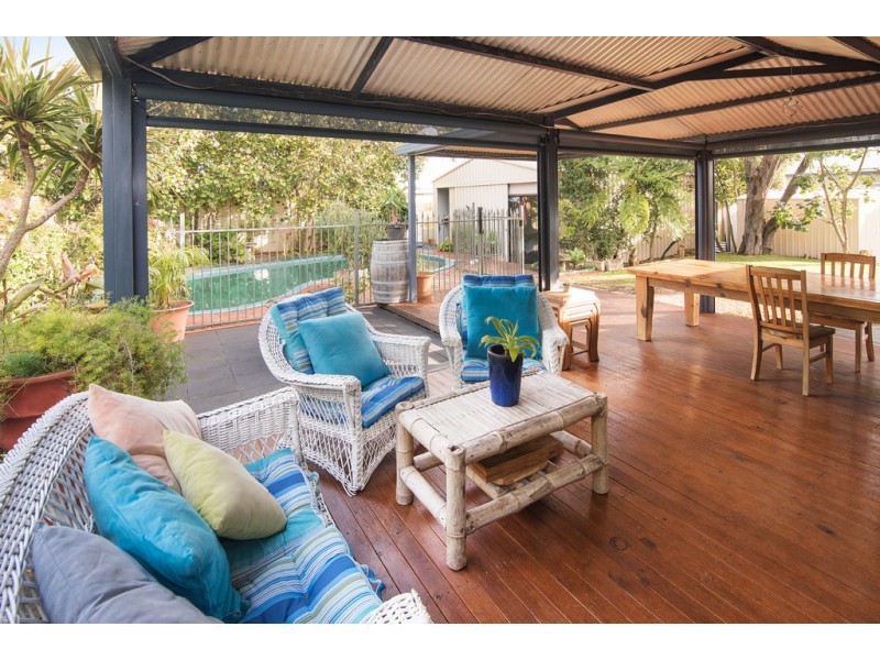 2 Julianne Street, Broadwater WA 6280