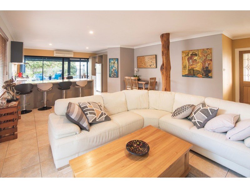 2 Julianne Street, Broadwater WA 6280