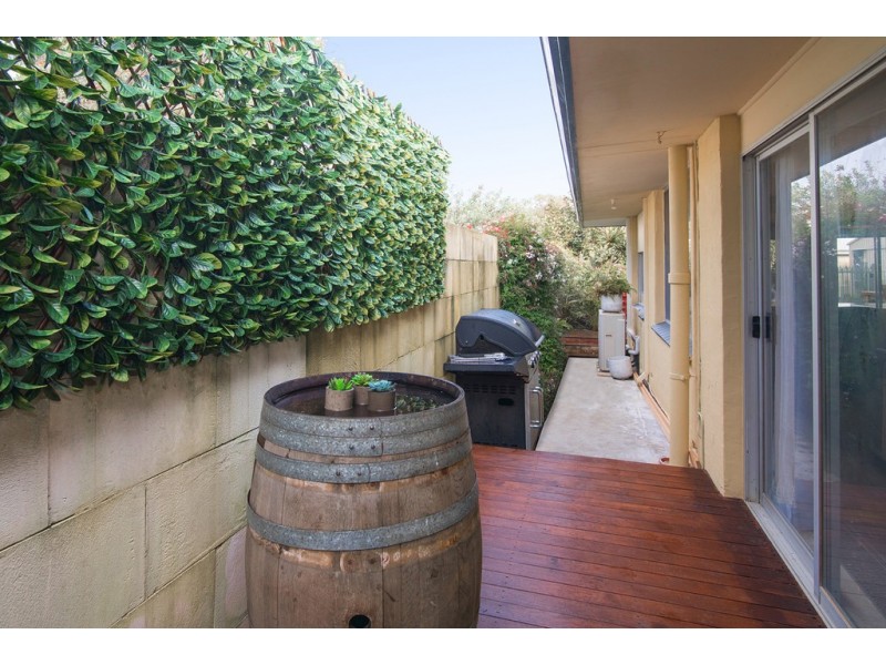 2 Julianne Street, Broadwater WA 6280