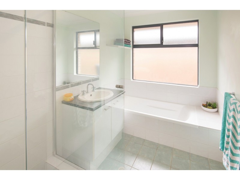 34 Provincia Parade, Yalyalup WA 6280