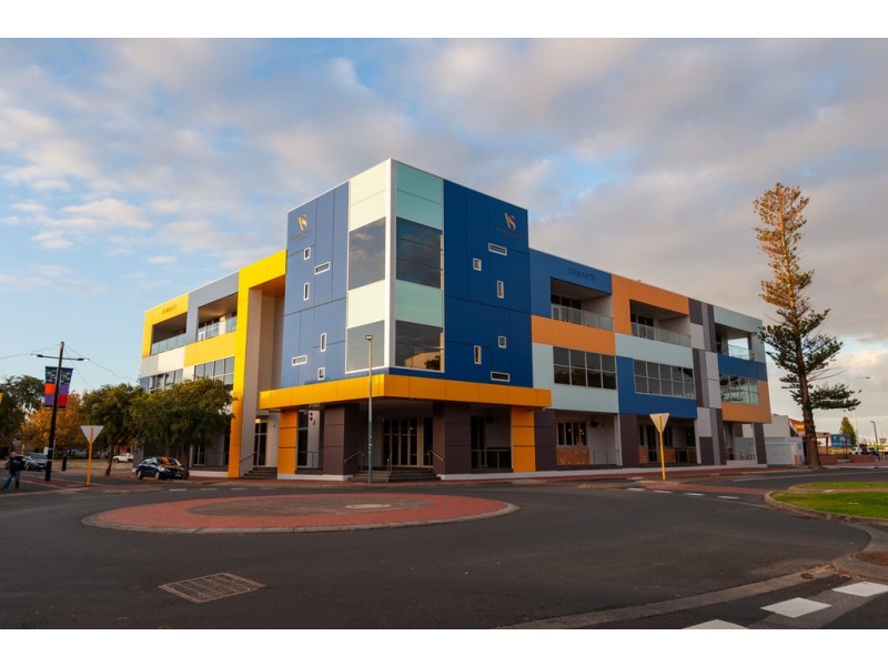 16 Victoria Street, Bunbury WA 6230