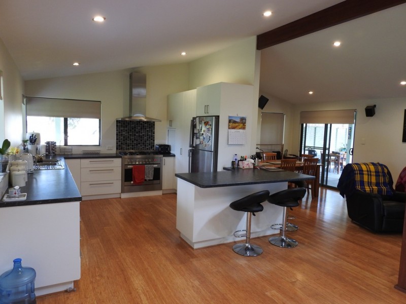 19 Lovejoy Road, Cowaramup WA 6284