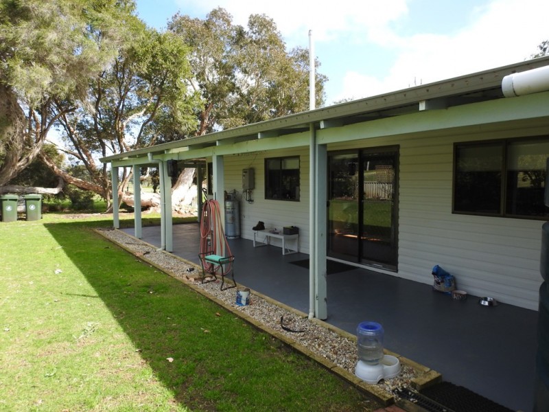 19 Lovejoy Road, Cowaramup WA 6284