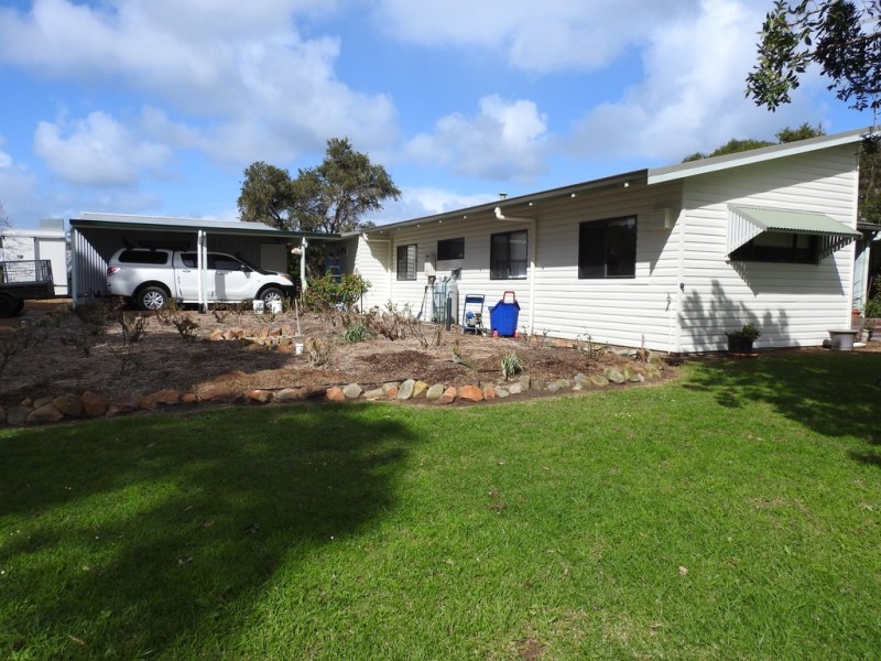 19 Lovejoy Road, Cowaramup WA 6284