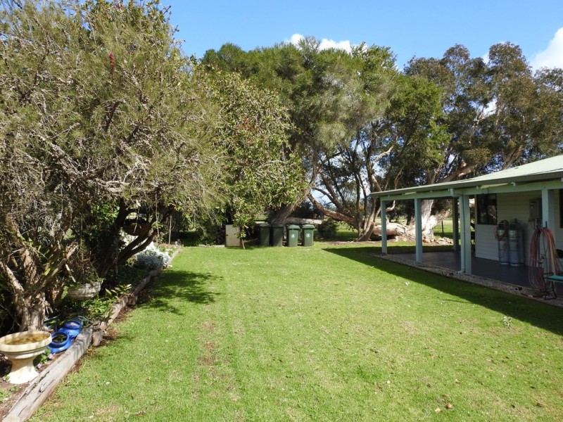 19 Lovejoy Road, Cowaramup WA 6284