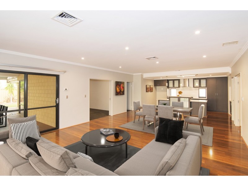 44 Almond Parkway, Yalyalup WA 6280