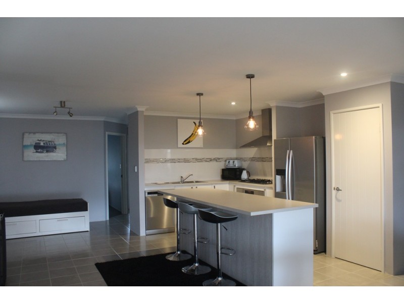 21 Matisse Way, Yalyalup WA 6280