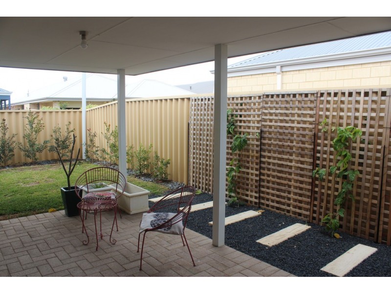 21 Matisse Way, Yalyalup WA 6280