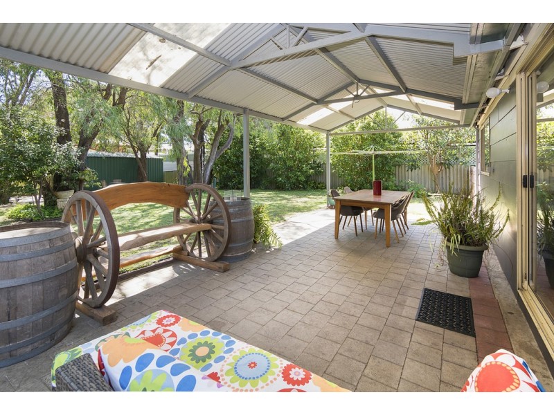 17 Averil Street, Abbey WA 6280