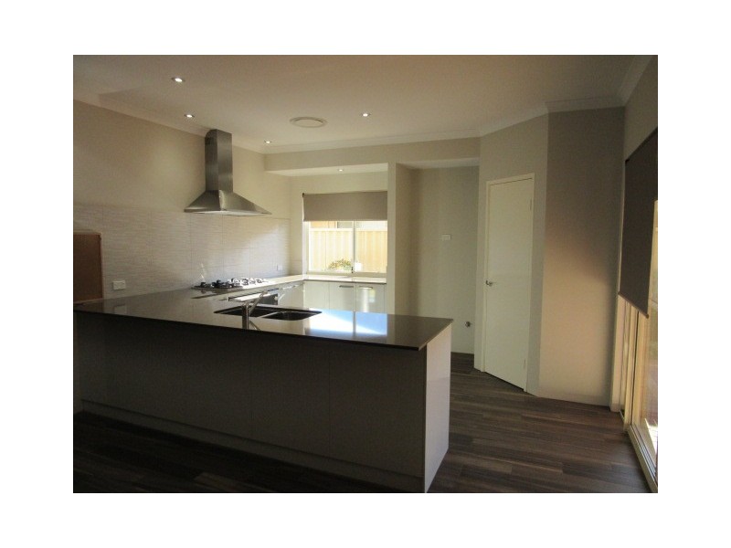 6 Mistral Bend, Yalyalup WA 6280