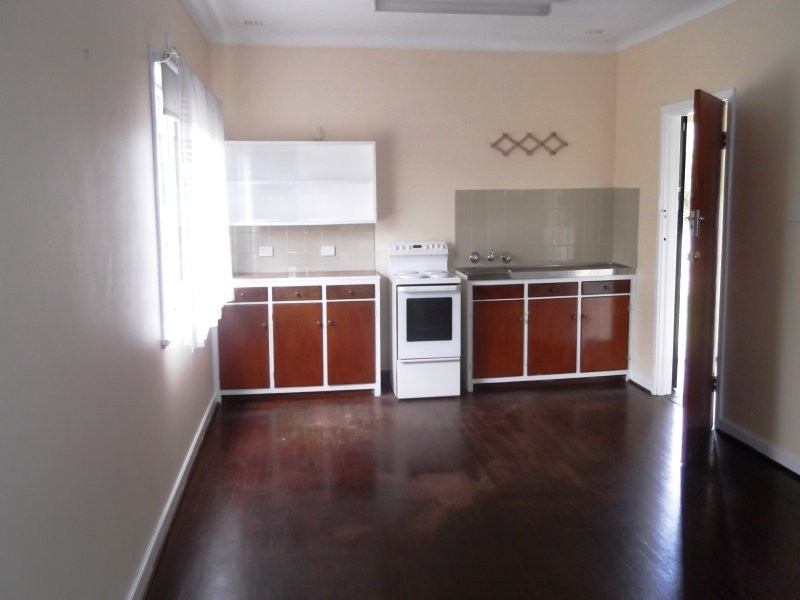 2/34 Thomas Street, Busselton WA 6280