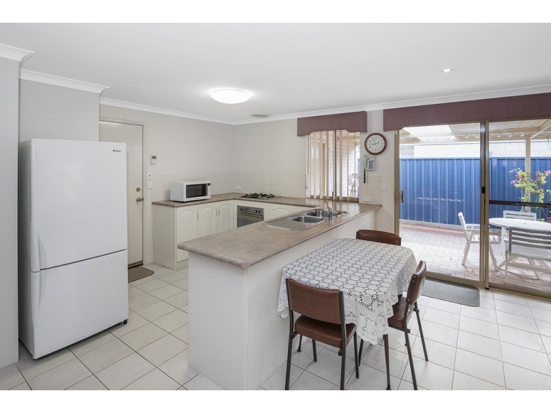 4/66 Carey Street, Busselton WA 6280