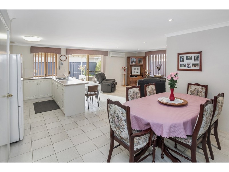 4/66 Carey Street, Busselton WA 6280