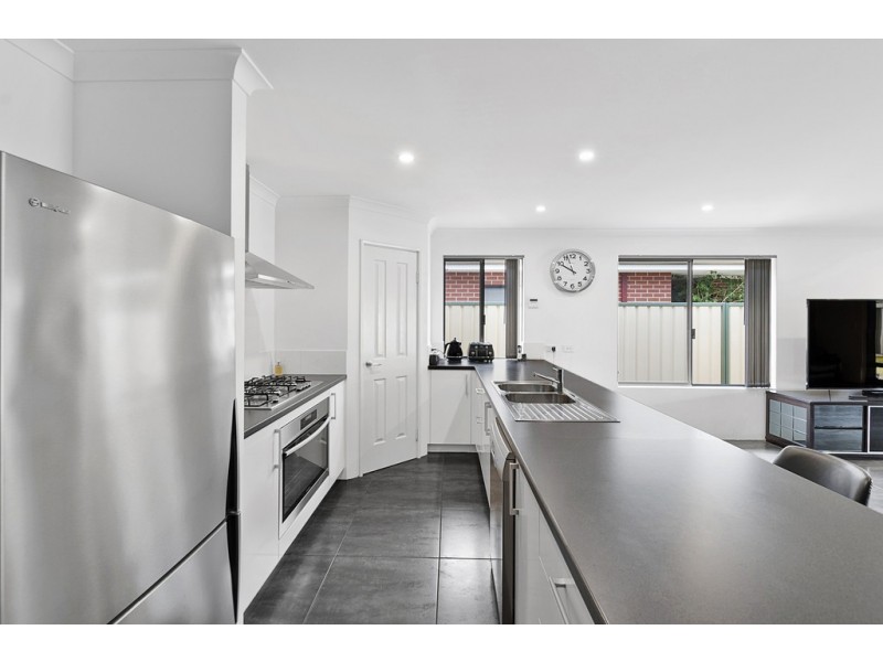 9 Billabong Street, Yalyalup WA 6280