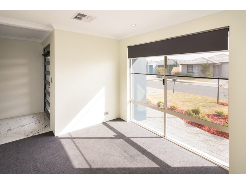 9 Castellar Pass, Yalyalup WA 6280