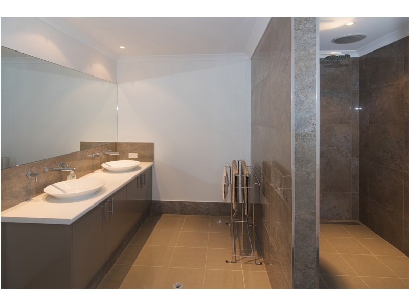 20 Casselton Loop, Geographe WA 6280