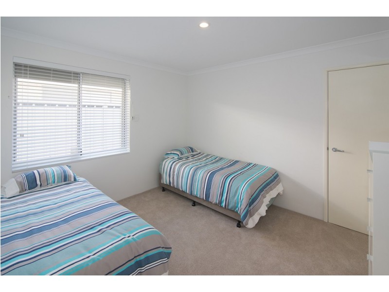 20 Casselton Loop, Geographe WA 6280