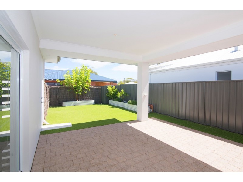 20 Casselton Loop, Geographe WA 6280