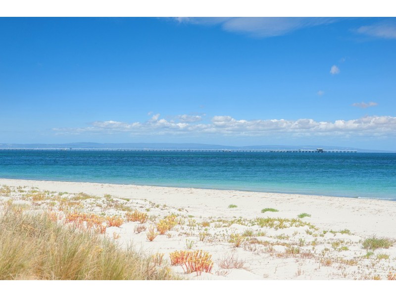 20 Casselton Loop, Geographe WA 6280