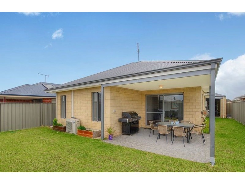 30 Amberjack Avenue, Kealy WA 6280