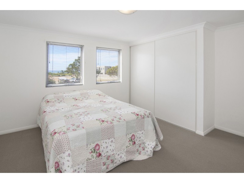 25/33 Spinnaker Boulevard, Geographe WA 6280