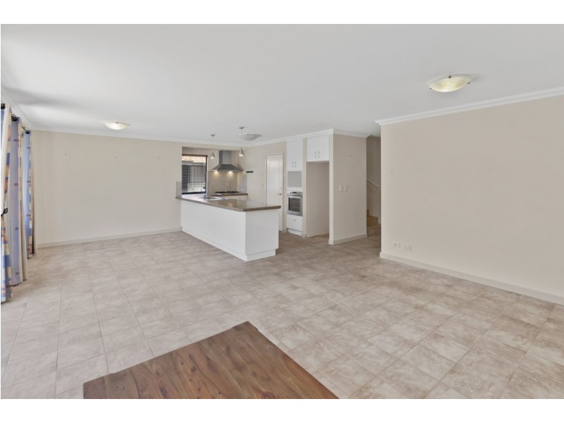 4/1 Swan Street, West Busselton WA 6280