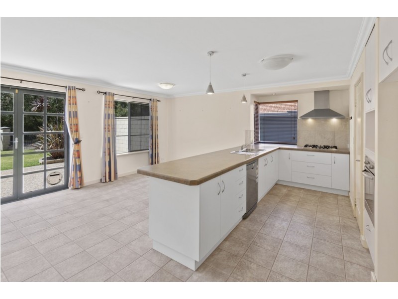 4/1 Swan Street, West Busselton WA 6280