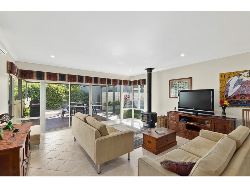 6 Angus Close, Bovell WA 6280