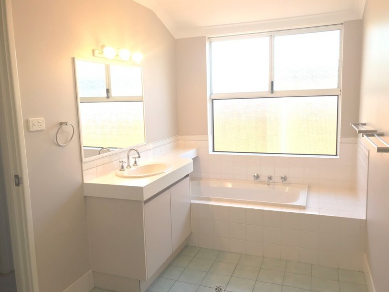 1/3 Peaker Court, West Busselton WA 6280