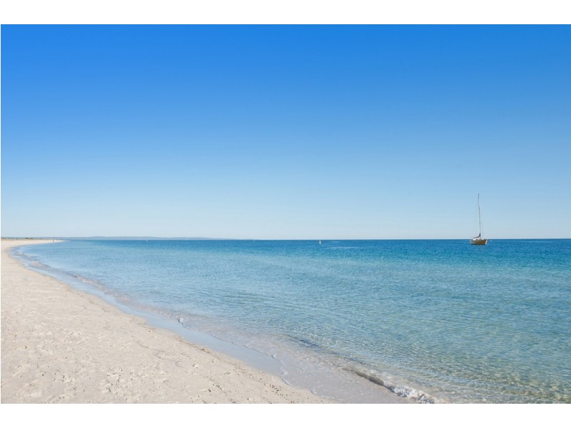 22B Derek Street, West Busselton WA 6280