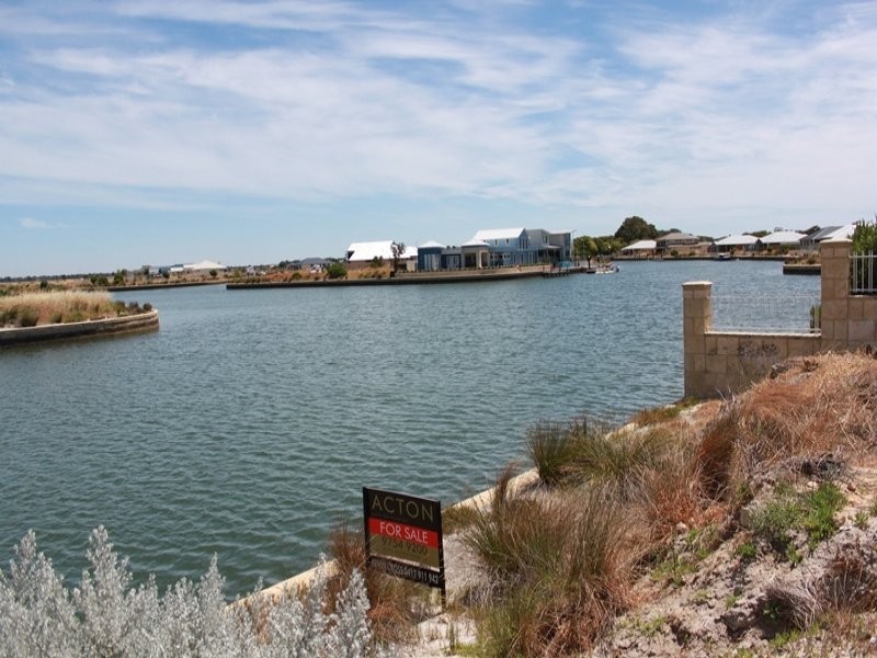 4 Lanyard Boulevard, Geographe WA 6280
