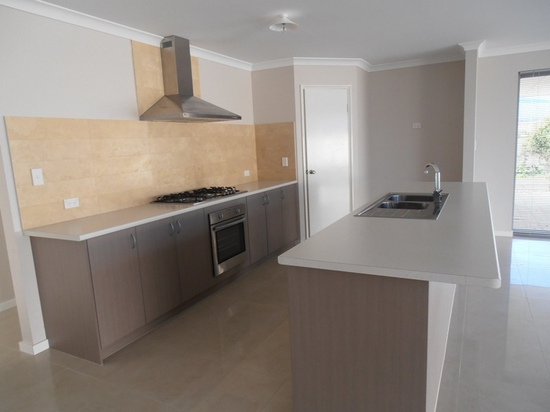 150 Dunsborough Lakes Drive, Dunsborough WA 6281