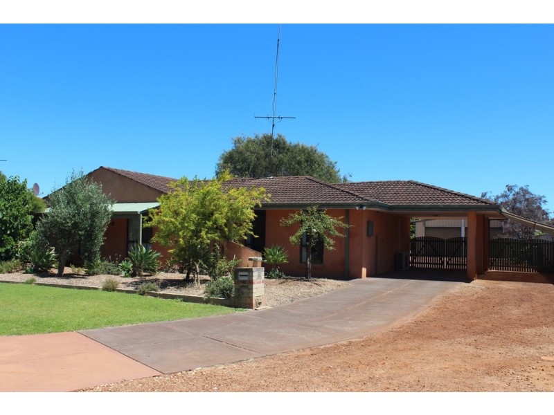 9 Langridge Place, West Busselton WA 6280