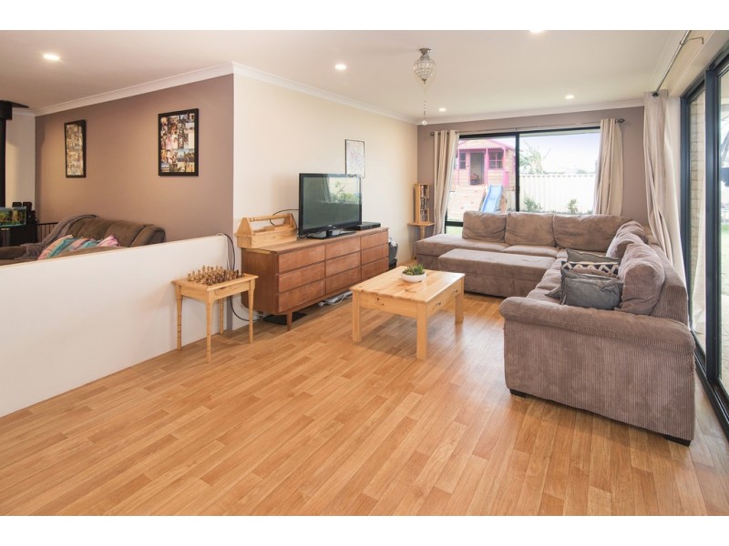 34 Provincia Parade, Yalyalup WA 6280