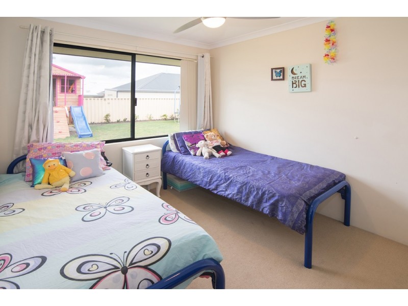 34 Provincia Parade, Yalyalup WA 6280