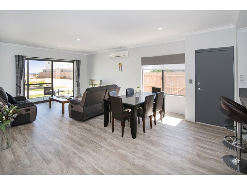 215 Marine Terrace, Geographe WA 6280
