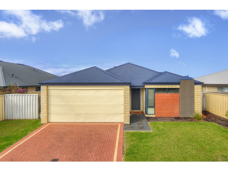 16 Provincia Parade, Yalyalup WA 6280