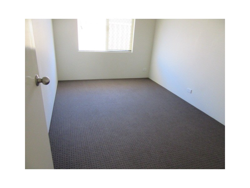 16 Provincia Parade, Yalyalup WA 6280